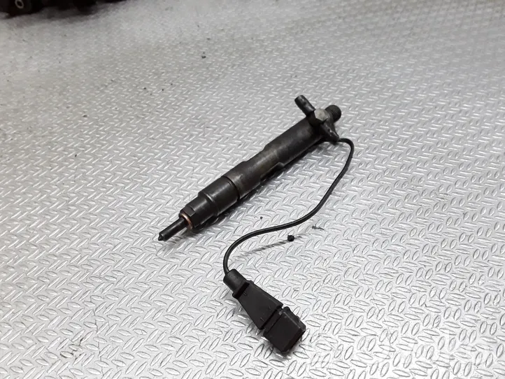 Volkswagen Golf IV Injecteur de carburant 028130202Q