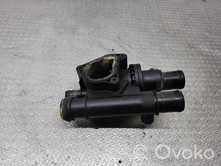 Opel Movano A Boîtier de thermostat / thermostat 8200154300