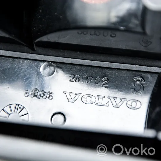 Volvo C70 Feux arrière / postérieurs 290202