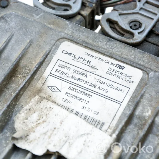 Renault Megane II Блок управления двигателем ECU 8200259832