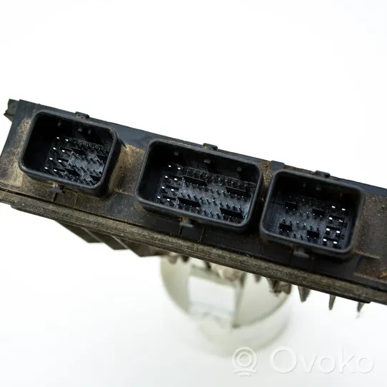 Renault Megane II Блок управления двигателем ECU 8200259832