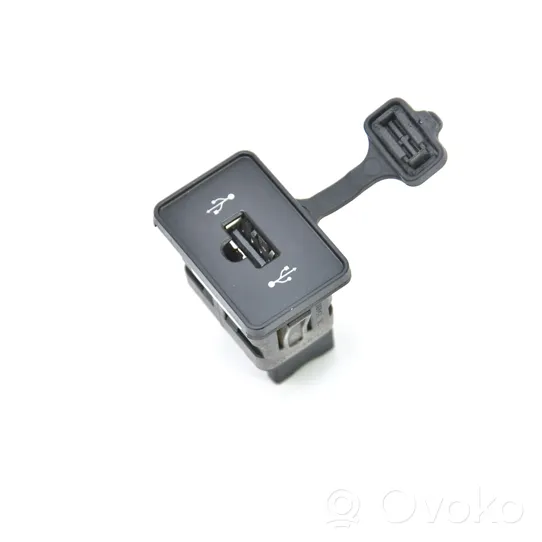 Alfa Romeo 159 Connettore plug in USB 156074010