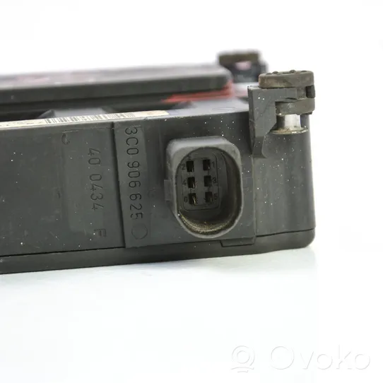 Audi A4 S4 B8 8K Zawór elektromagnetyczny 3C0906325