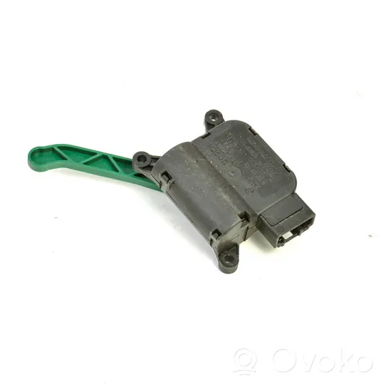 Audi A4 S4 B6 8E 8H Elektrinis valdymo mechanizmas (turbinos) 8E1820511B