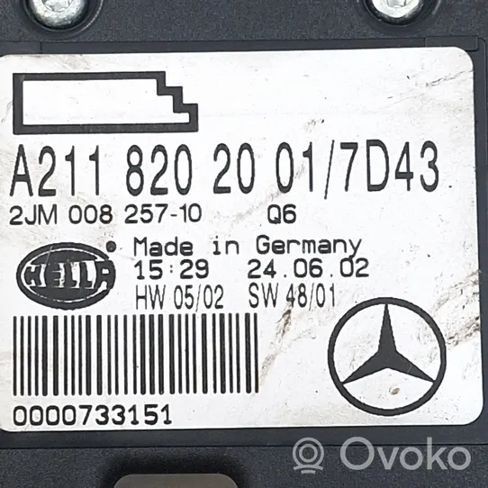 Mercedes-Benz E W211 Luce interna per portiera anteriore A2118202001