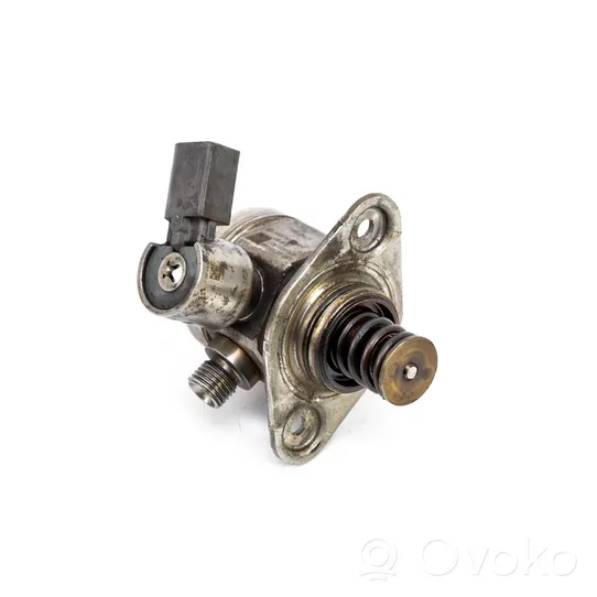 BMW 7 F01 F02 F03 F04 Polttoaineen ruiskutuksen suurpainepumppu 7595350