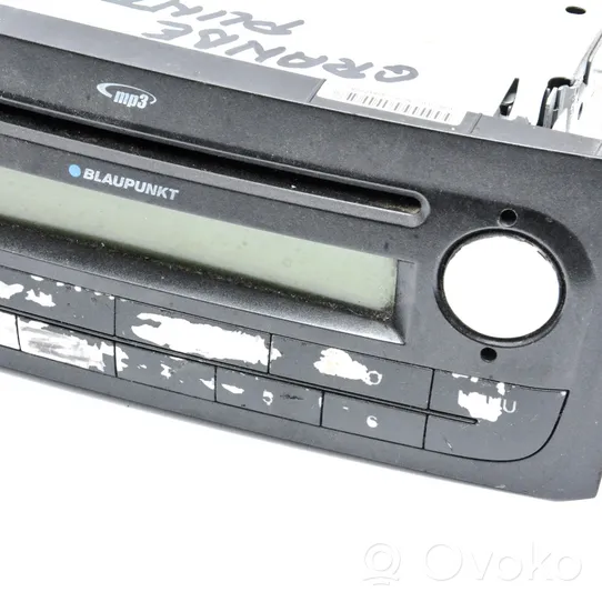 Fiat Grande Punto Panel / Radioodtwarzacz CD/DVD/GPS 7647386316