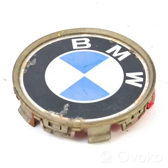 BMW 3 E46 Ohjauspyörän mutterin suojakansi 6768640