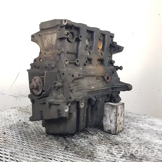 Opel Zafira B Engine block 55182303