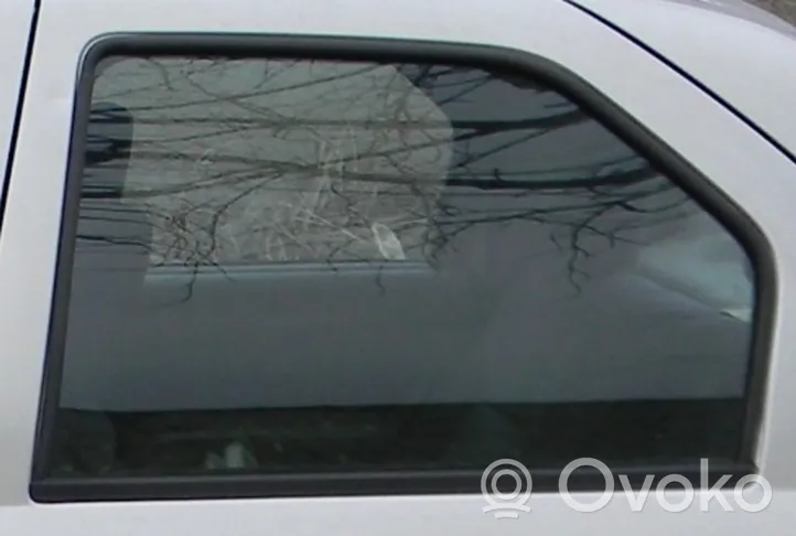 Dacia Logan I Sliding door window/glass 6001546706