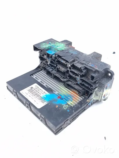 Mercedes-Benz C W203 Module de fusibles A2035451701