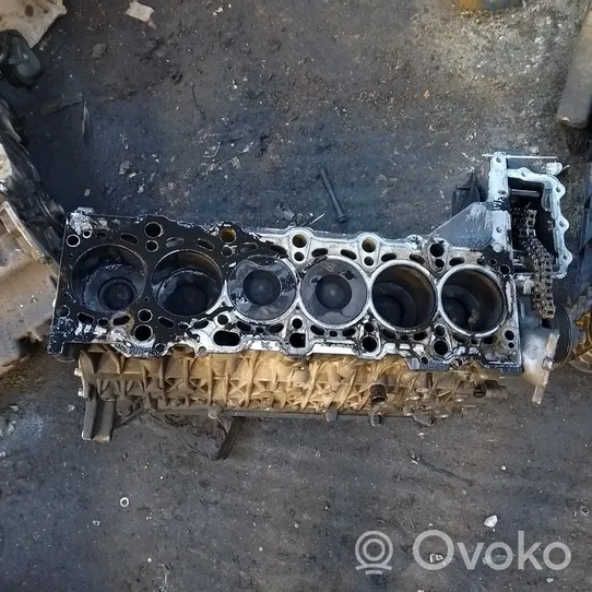 BMW 7 E65 E66 Blok silnika 7792821