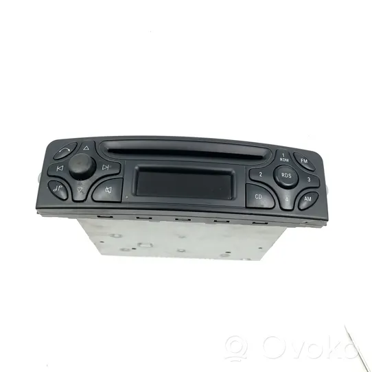 Mercedes-Benz C W203 Unité principale radio / CD / DVD / GPS A2038201786