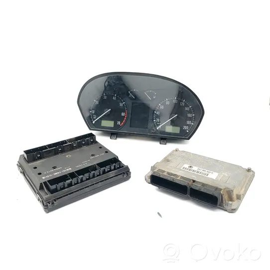 Skoda Fabia Mk1 (6Y) Komputer / Sterownik ECU i komplet kluczy 047906033H