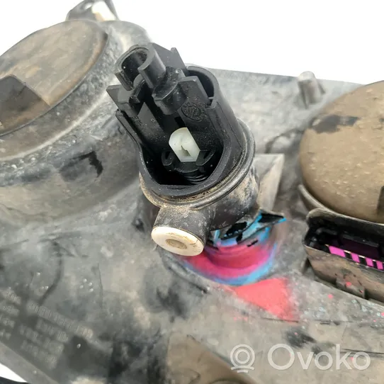 Dacia Duster Lampa przednia 1305236684