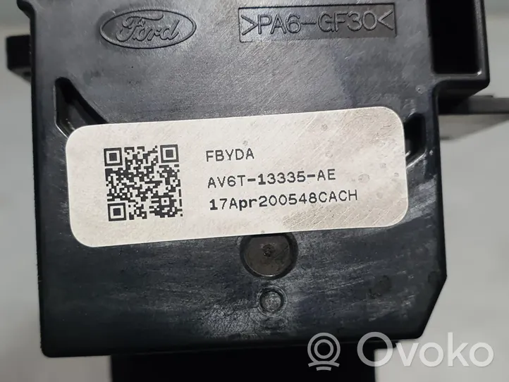 Ford Focus Commodo de clignotant AV6T13335AE