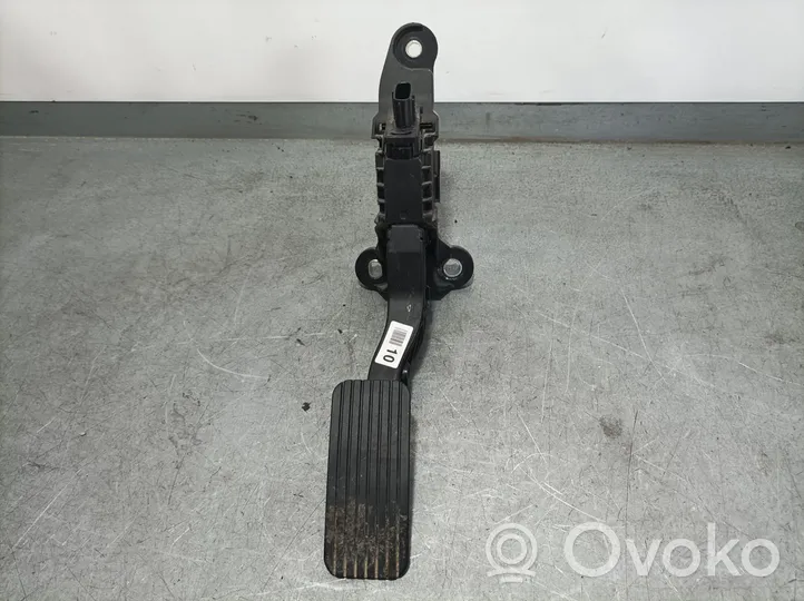 KIA Rio Akceleratoriaus pedalas CN04402142