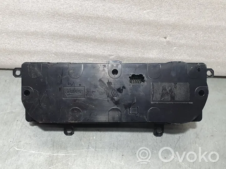 Renault Captur Climate control unit E1149803A