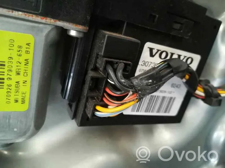 Volvo S40 Elektryczny podnośnik szyby drzwi tylnych 1495030