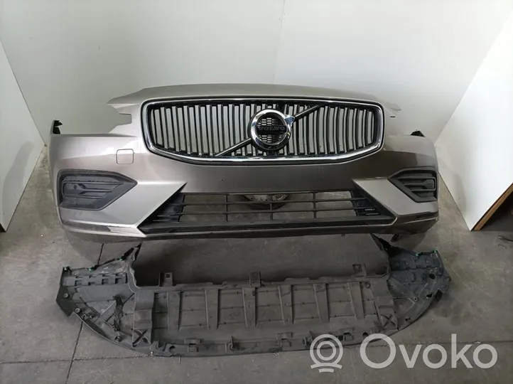 Volvo V60 Etupuskuri 