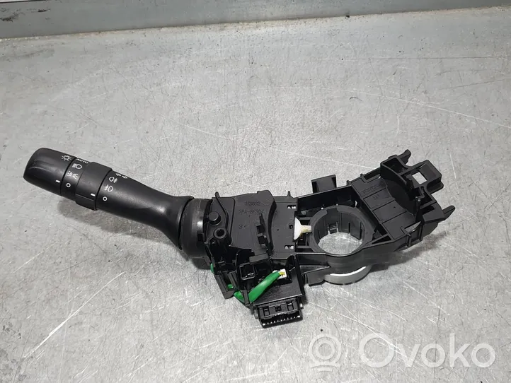 Toyota RAV 4 (XA30) Przełącznik świateł 
