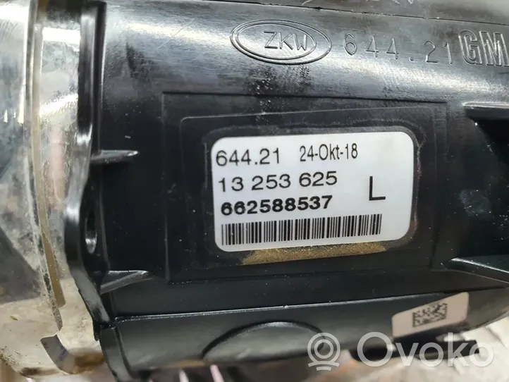 Opel Corsa E Światło przeciwmgłowe przednie 13253625