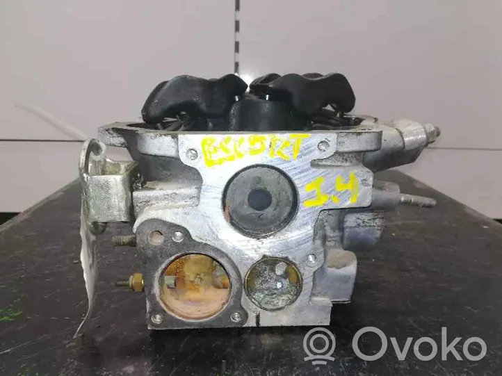 Ford Escort Testata motore 86SM6090