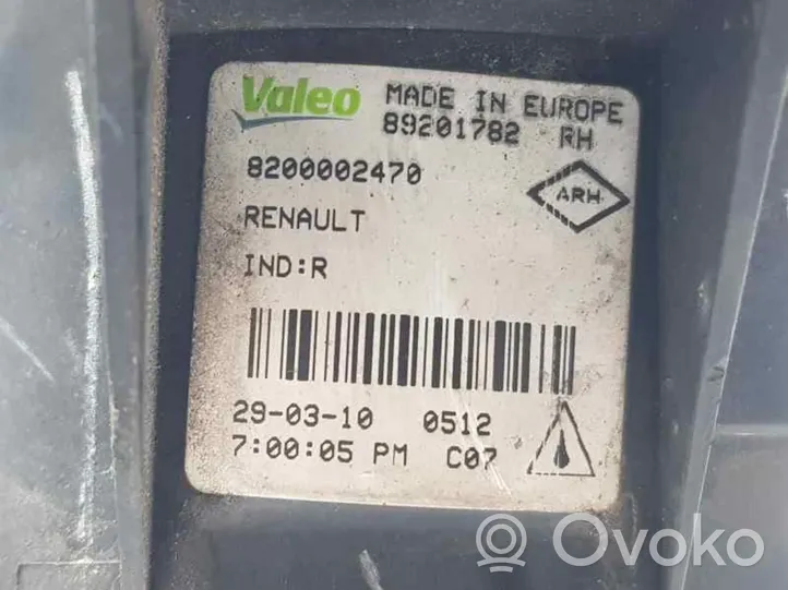 Renault Clio III Priešrūkinis žibintas priekyje 8200002470