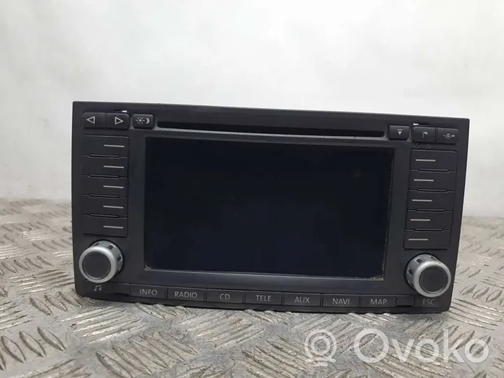 Volkswagen Touareg I Radio/CD/DVD/GPS-pääyksikkö 7L6035191N