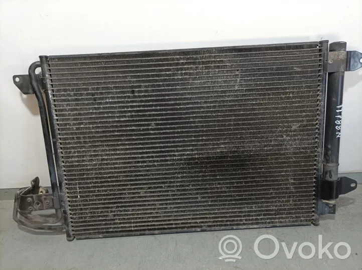 Volkswagen Golf V Jäähdyttimen lauhdutin (A/C) 1K0820411G