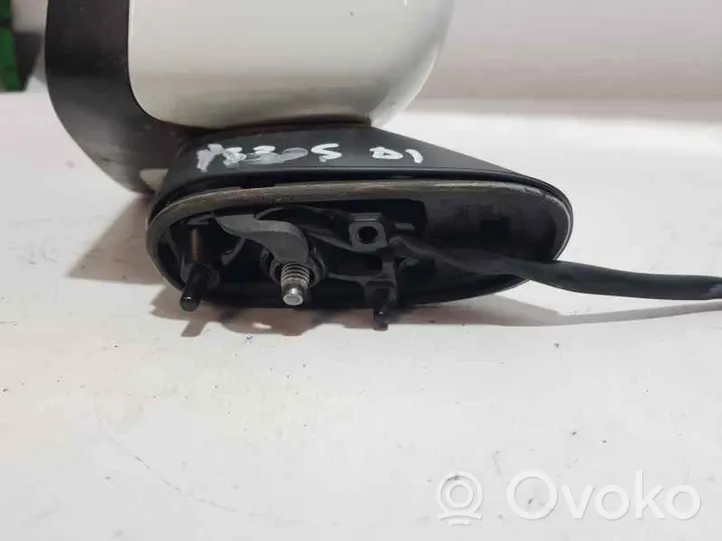 Opel Corsa D Front door electric wing mirror 