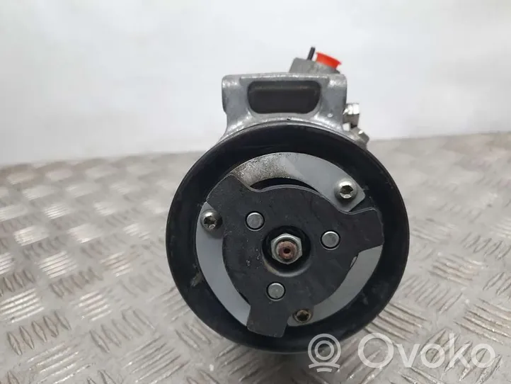 Volkswagen Polo Compressore aria condizionata (A/C) (pompa) 5K0820803C