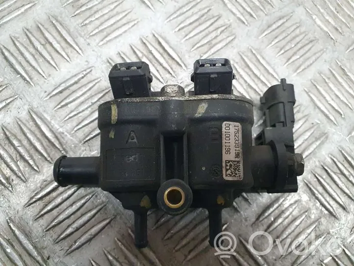 Dacia Lodgy Fuel injector 175233919R