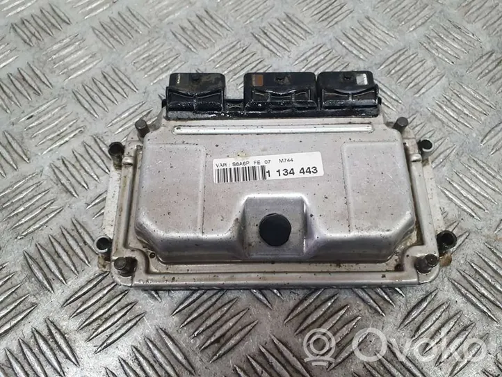 Citroen Saxo Calculateur moteur ECU 9637838780