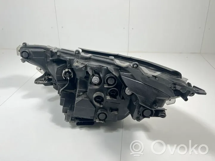 Toyota RAV 4 (XA50) Scheinwerfer 