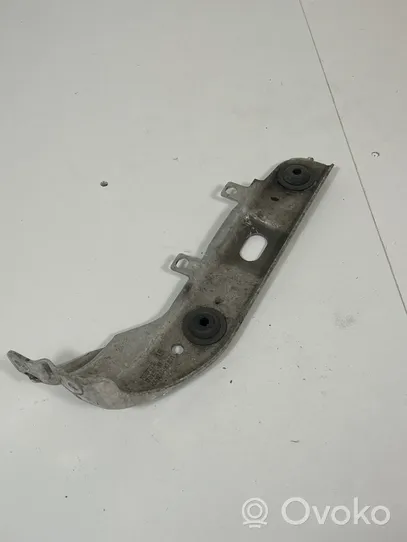 BMW 7 G11 G12 Soporte para el marco panal de radiador 7357222