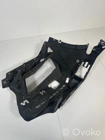 BMW M8 F93 Gran Coupe Front bumper mounting bracket 8070761