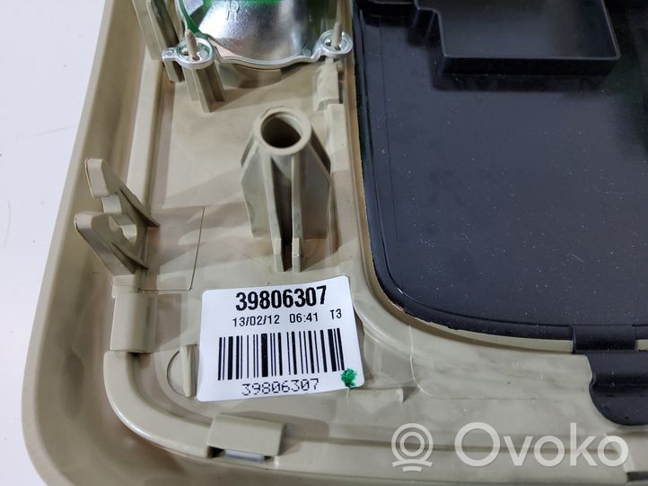 Volvo S60 Priekinių vietų apšvietimo žibintas 39806307