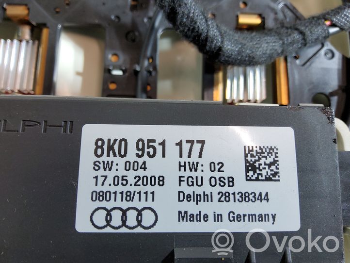 Audi A4 S4 B8 8K Interrupteur d'éclairage intérieur et d’ambiance 8K0951177