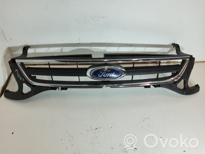 Ford Mondeo MK IV Grille calandre supérieure de pare-chocs avant SP6562