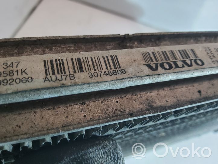 Volvo XC90 Välijäähdyttimen jäähdytin 30748808