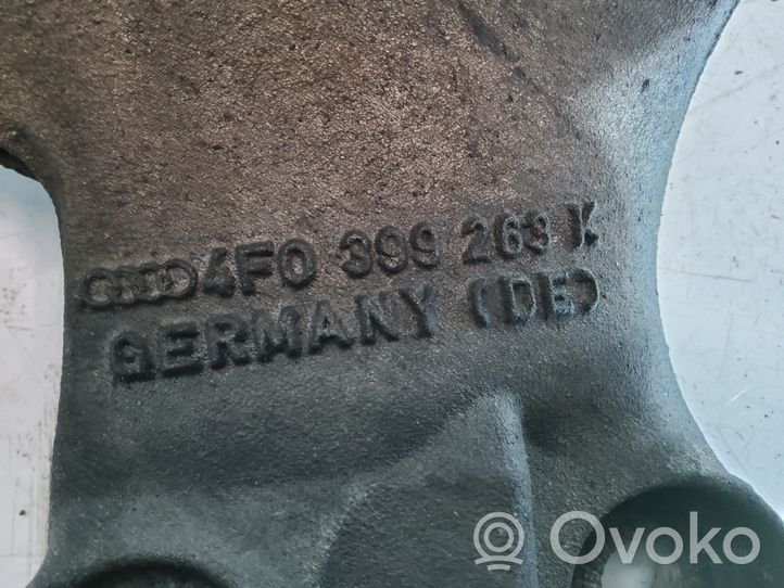 Audi A6 S6 C6 4F Pavarų dėžės tvirtinimo kronšteinas 4F0399269K