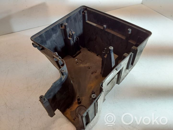 Mercedes-Benz Vito Viano W639 Bandeja para la caja de la batería A6395400424