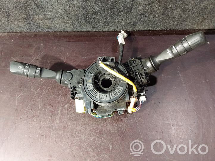 Toyota RAV 4 (XA40) Leva/interruttore dell’indicatore di direzione e tergicristallo 8924512040