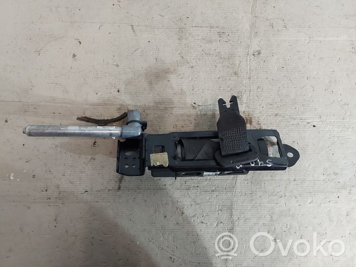 Volvo S40 Front seatbelt 6012243R0G