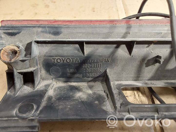 Toyota Previa (XR30, XR40) II Listwa oświetlenie tylnej tablicy rejestracyjnej 42277171