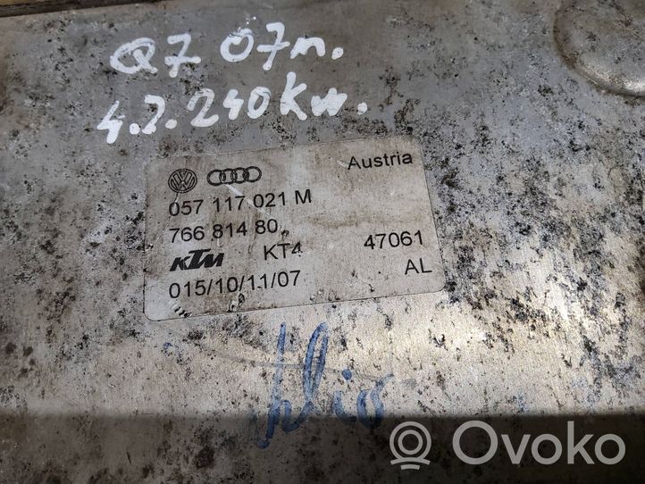 Audi Q7 4L Variklio tepalo radiatorius 057117021M