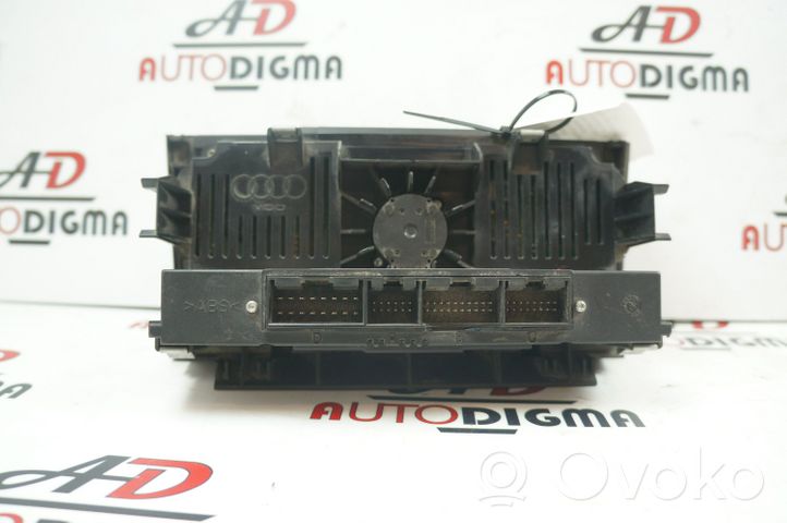 Audi A3 S3 8P Centralina del climatizzatore 8P0820043D