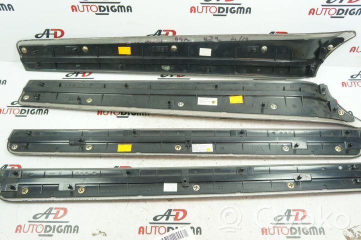 Audi A8 S8 D3 4E Boczki / Tapicerka drzwi / Komplet 4E0867419