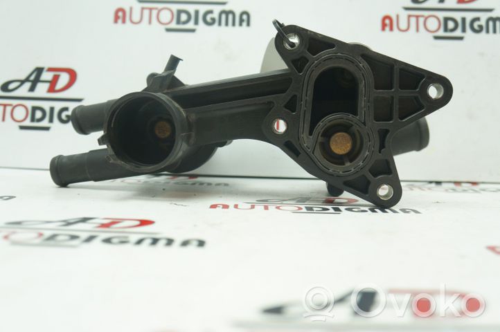 Volkswagen Scirocco Termostaatin kotelo 03C121118D